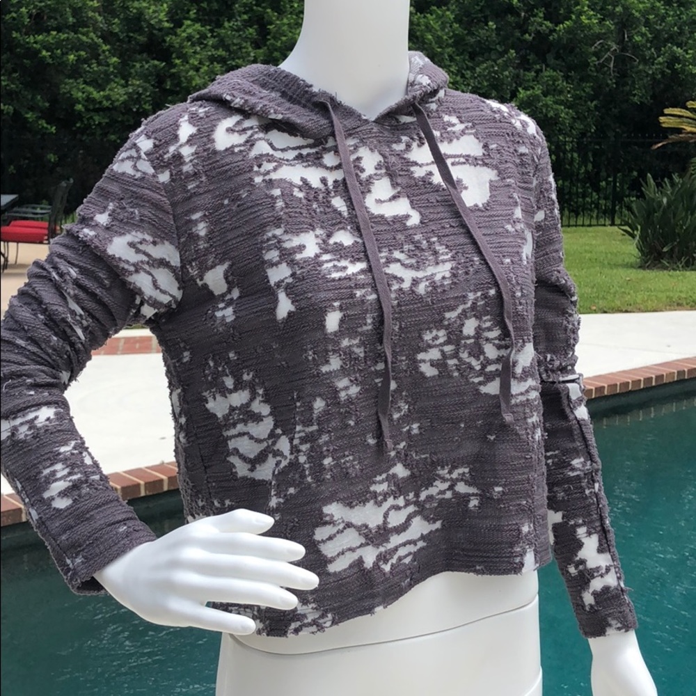 Hoodie with long sleeve, distressed fabric look